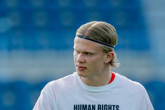 Klare Botschaft: Erling Haaland vor Norwegens Spiel gegen die Türkei.