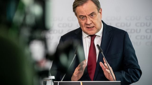 Armin Laschet, CDU-Bundesvorsitzender und Ministerpräsident von Nordrhein-Westfalen, spricht bei einer Pressekonferenz nach der Sitzung des CDU-Präsidiums im Konrad-Adenauer-Haus. Armin Laschet, CDU-Bundesvorsitzender und Ministerpräsident von Nordrhein-Westfalen, spricht bei einer Pressekonferenz nach der Sitzung des CDU-Präsidiums im Konrad-Adenauer-Haus.