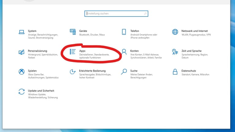 Screenshot der Einstellungen unter Windows 10: Unter "Apps" werden alle auf dem Rechner installierte Programme aufgelistet.