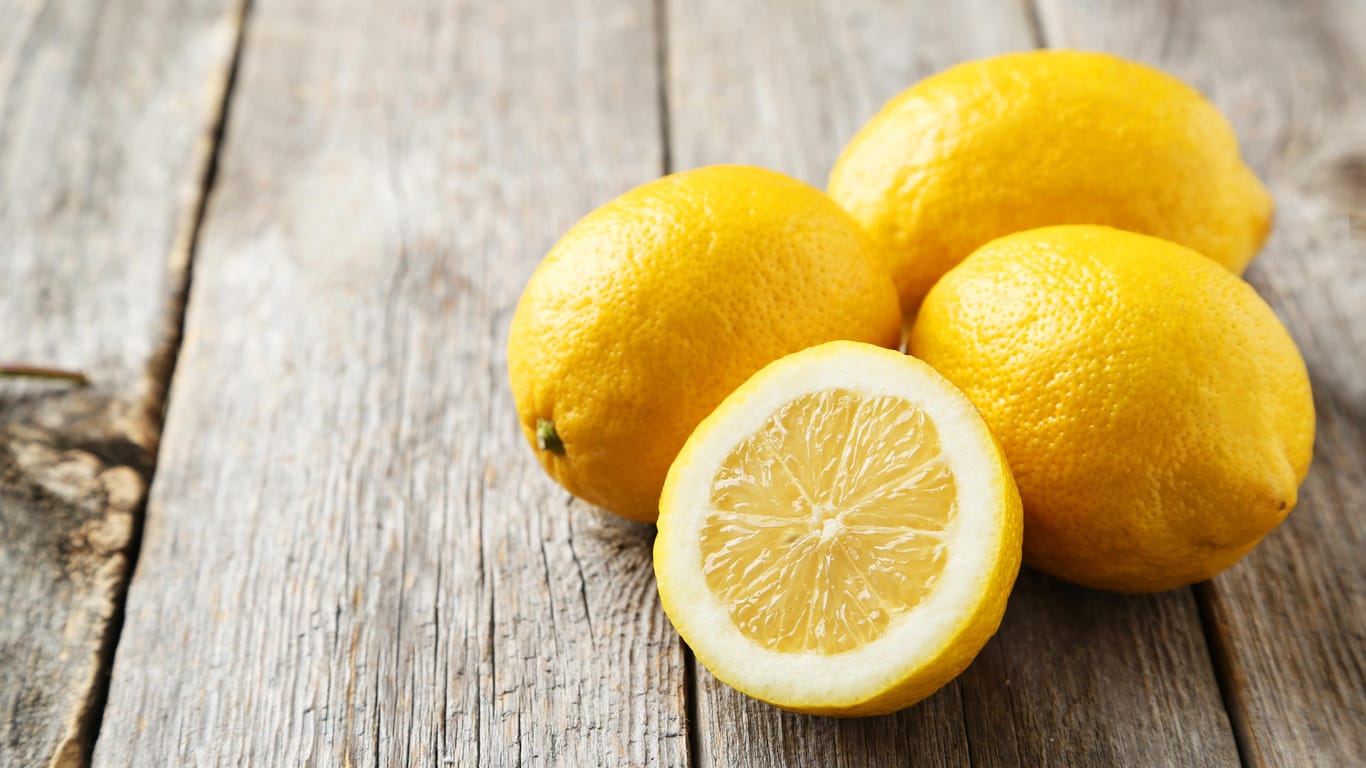 Zitronen: Die Frucht verleiht fast jedem Essen das gewisse Etwas.