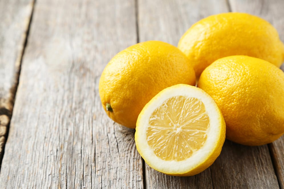Zitronen: Die Frucht verleiht fast jedem Essen das gewisse Etwas.