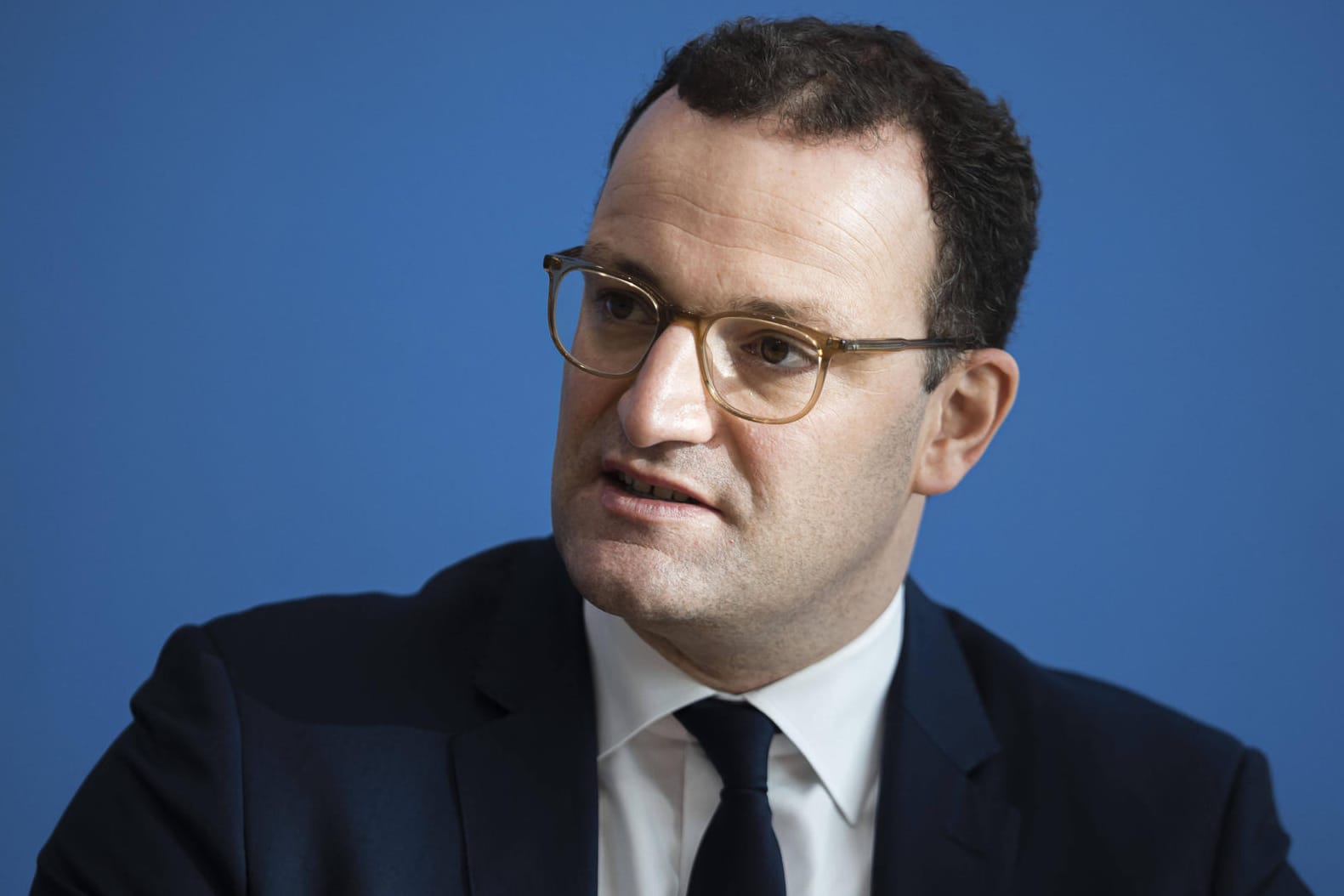 Jens Spahn, Bundesminister für Gesundheit: Wie politisch ist sein Privatvermögen?