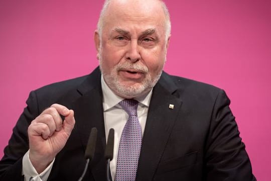 Ulrich Silberbach, Bundesvorsitzender des dbb beamtenbund und tarifunion: "Von der politischen Ebene müssen die Menschen etwas anderes erwarten können als Improvisationstheater.
