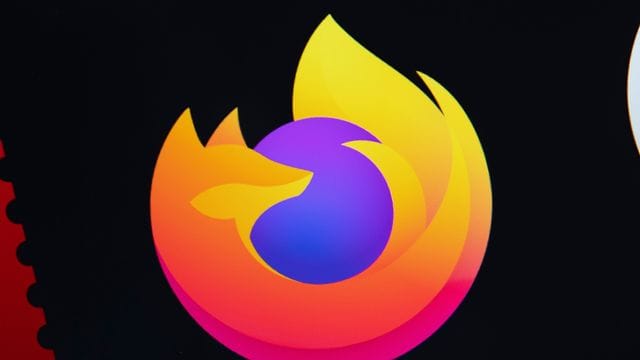 Firefox-Logo: Der Browser von Mozilla hat mit der Version 87 unter anderem eine Suchtrefferanzeige in der Bildlaufleiste erhalten.