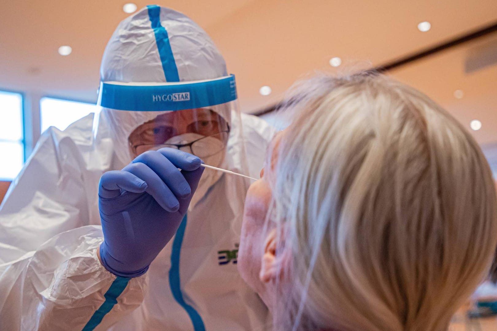 Corona-Test: In Deutschland sind die Zahlen erneut angestiegen.