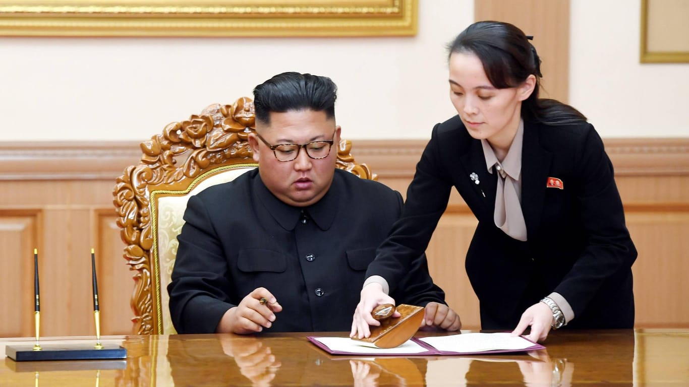Nordkoreas Diktator Kim Jong Un und seine Schwester Kim Yo Jong: Seit den Raketentests wachsen Sorgen in der Region, dass sich die Spannungen auf der koreanischen Halbinsel wieder erhöhen.