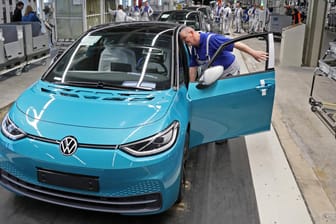 Die Produktion des VW ID.3s in Zwickau: Laufen die E-Autos in den USA bald unter dem Namen "Voltswagen"?