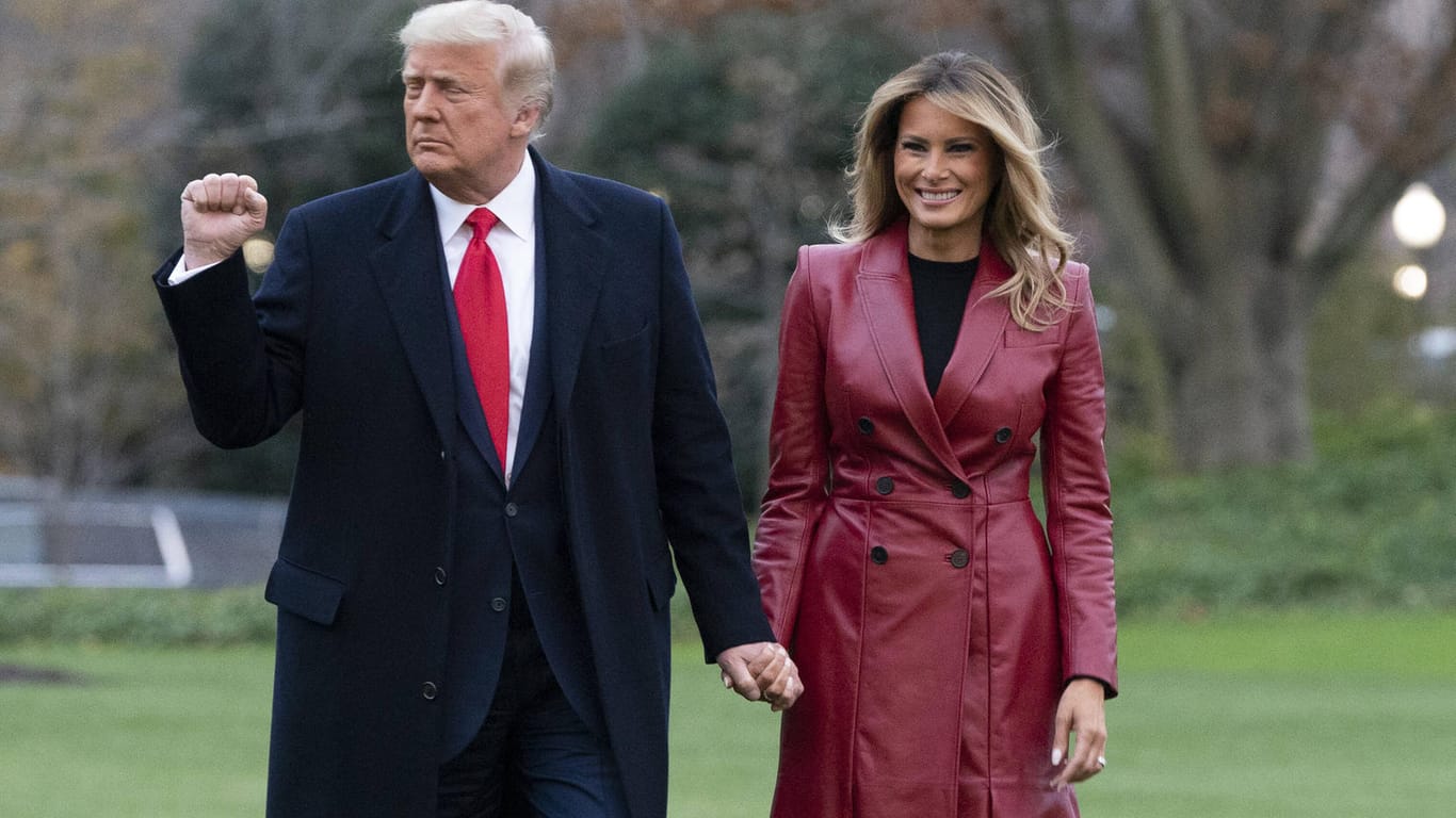 Donald und Melania Trump: Die beiden besuchten jüngst eine Hochzeit.