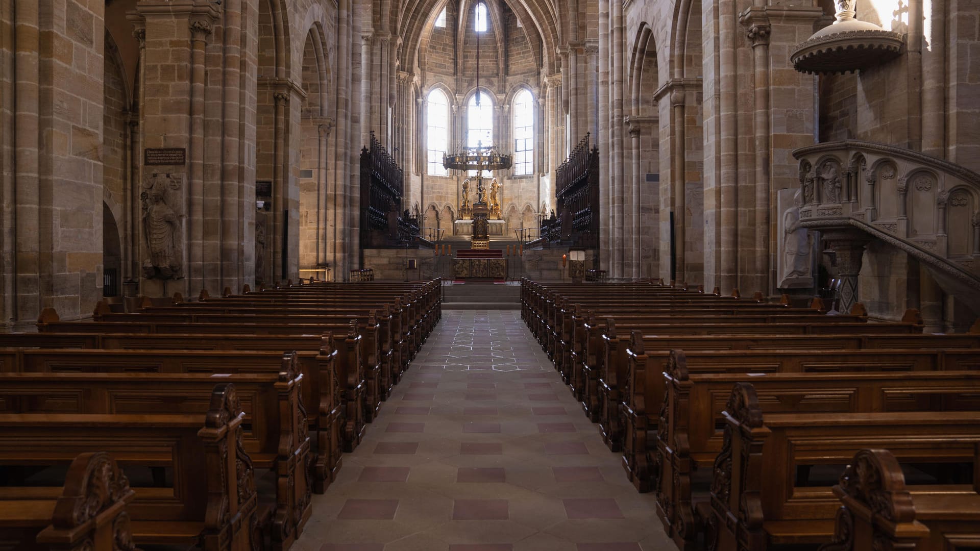 Gottesdienste: Über die Osterfeiertage bleibt so manche Kirche leer. Es soll nur wenige Präsenzgottesdienste geben. (Symbolbild)