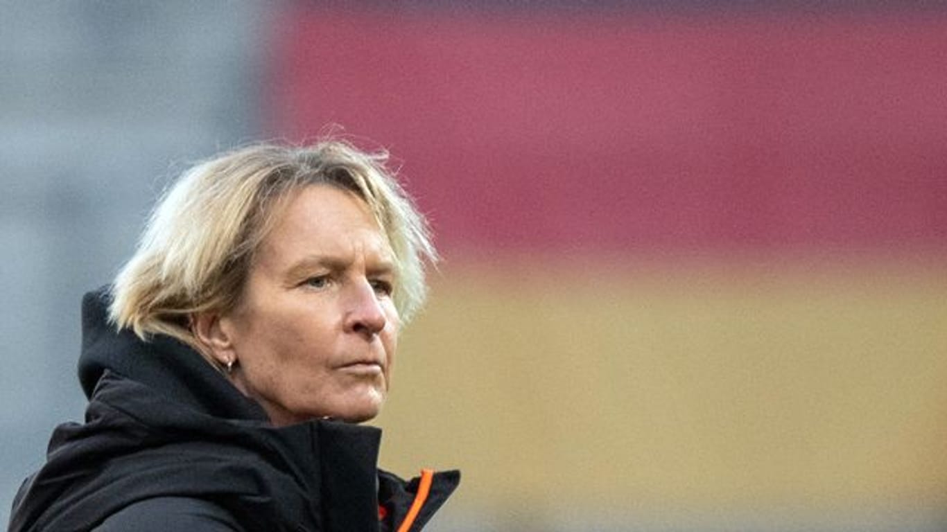 Wird mit den DFB-Frauen nicht im Juni in die USA reisen: Bundestrainerin Martina Voss-Tecklenburg.