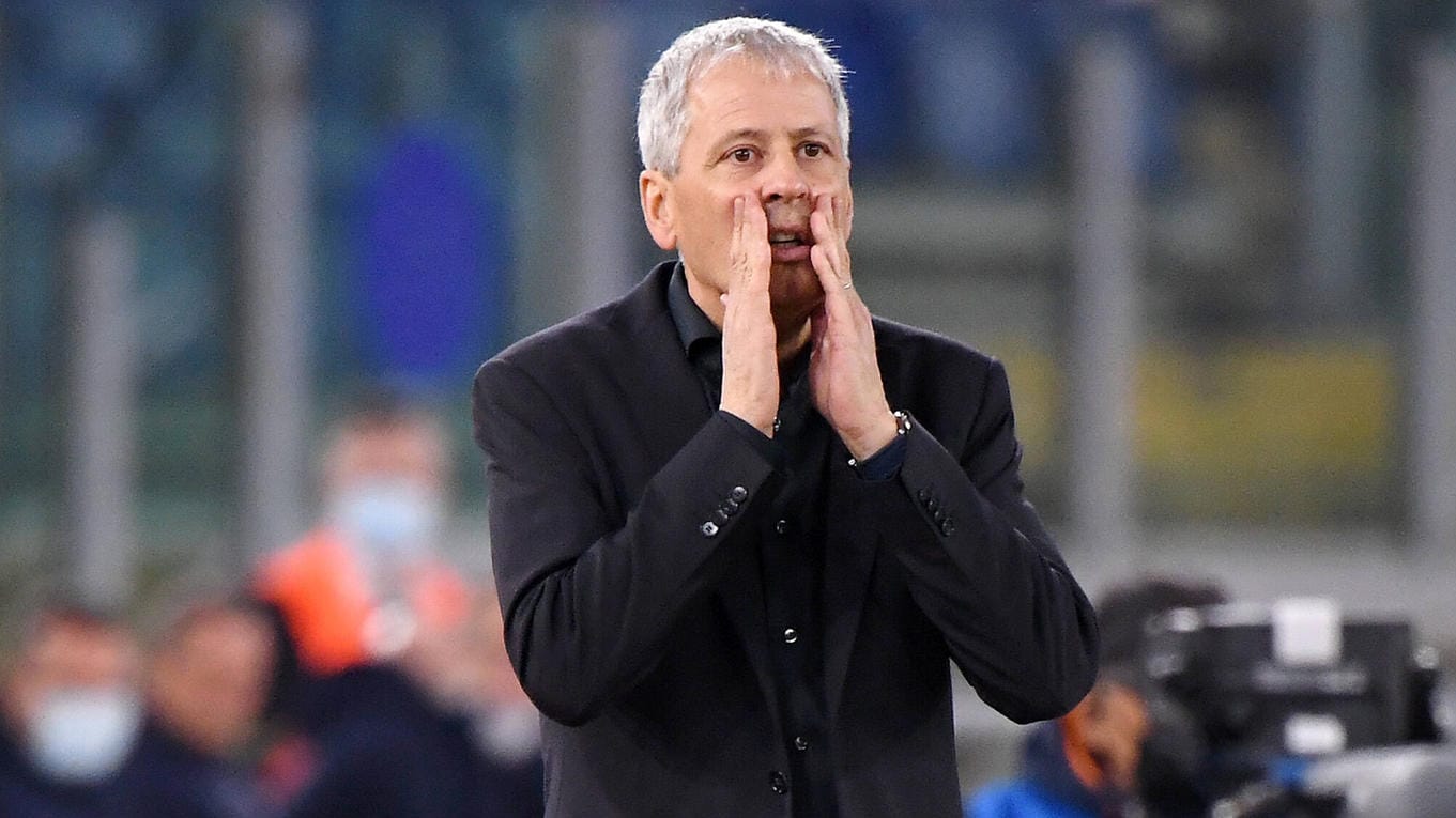 Lucien Favre: Der ehemalige BVB-Trainer ist aktuell auf Klubsuche. Lucien Favre: Der ehemalige BVB-Trainer ist aktuell auf Klubsuche.