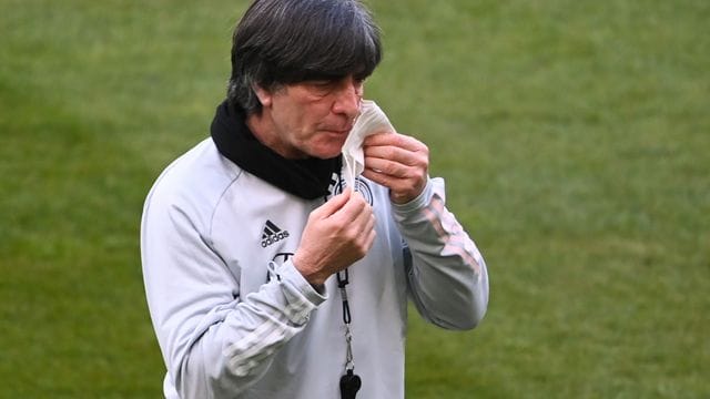 Bestreitet mit dem DFB-Team ein EM-Test gegen Dänemark: Bundestrainer Joachim Löw. Bestreitet mit dem DFB-Team ein EM-Test gegen Dänemark: Bundestrainer Joachim Löw.