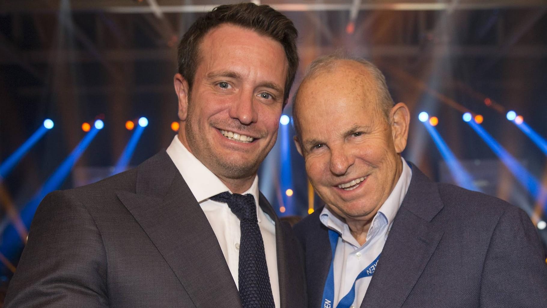 Kalle Sauerland (l.) neben seinem Vater und Vorgänger Wilfried.