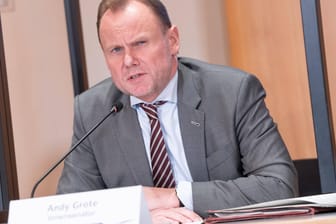 Andy Grote, Hamburger Innensenoator (Archivbild): Gemeinsam mit Landesamtschef Torsten Voß hat er den Verfassungsschutzbericht 2020 vorgelegt..