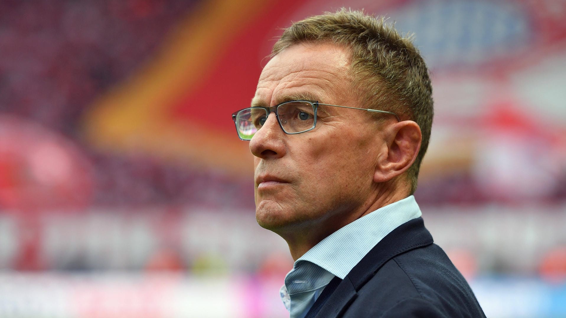Ralf Rangnick: Der 62-Jährige arbeitete in der Bundesliga unter anderem bei 1899 Hoffenheim, Schalke 04 und RB Leipzig in verantwortungsvoller Position. Ralf Rangnick: Der 62-Jährige arbeitete in der Bundesliga unter anderem bei 1899 Hoffenheim, Schalke 04 und RB Leipzig in verantwortungsvoller Position.