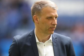 Peter Knäbel: Der 54-Jährige wurde intern beim FC Schalke 04 befördert.