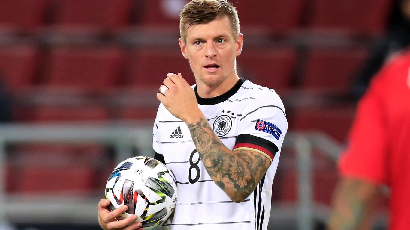 Toni Kroos: Der Weltmeister von 2014 sieht das Turnier in Katar kritisch.