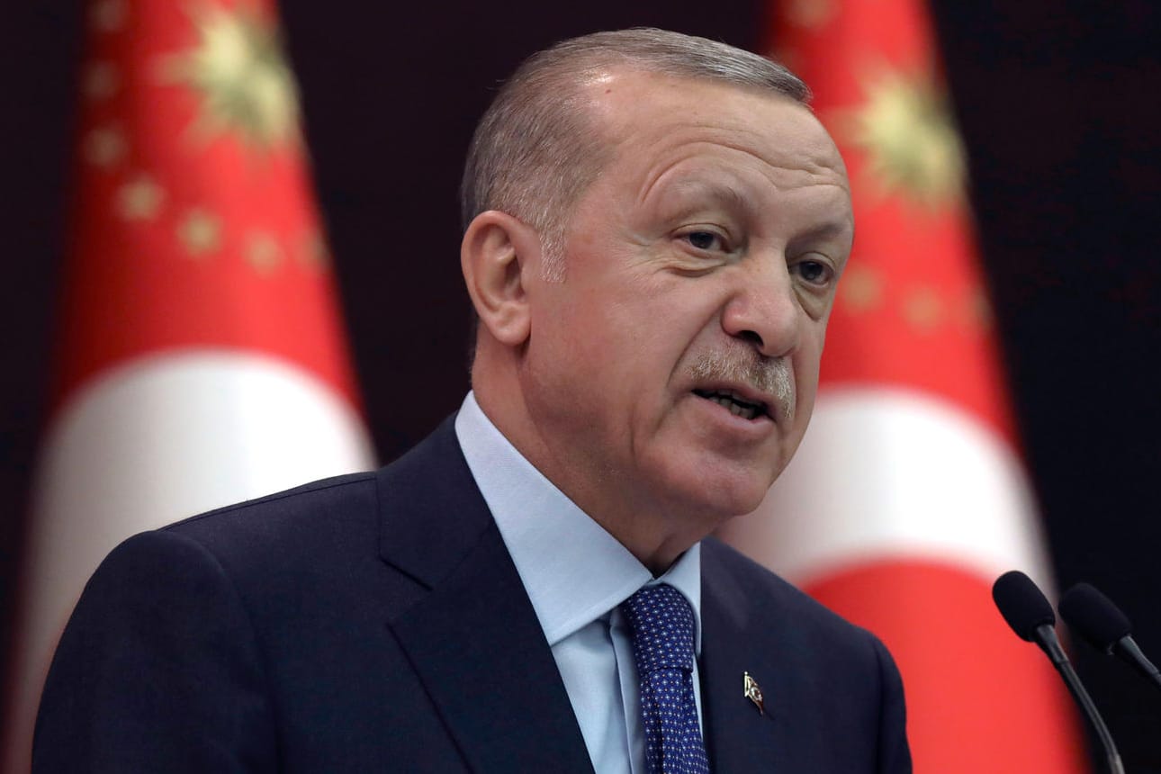 Recep Tayyip Erdoğan: Der türkische Präsident demonstriert Macht, doch er sitzt nicht so fest im Sattel wie es scheint.