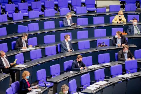 Die Reihen der Unionsfraktion sind bei einer Debatte nur dünn besetzt.
