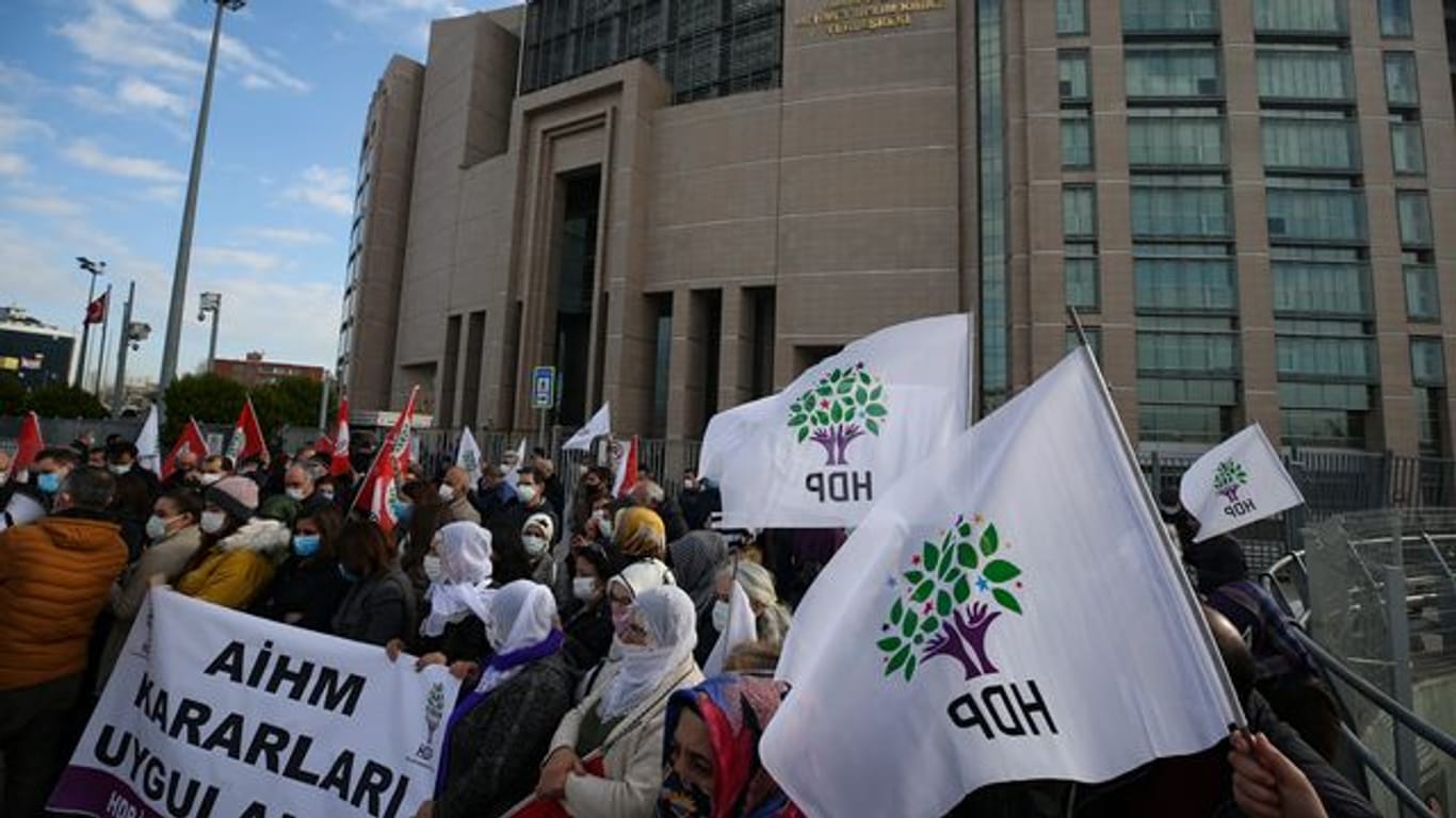 Anhänger der HDP bei einem Protest in Istanbul.