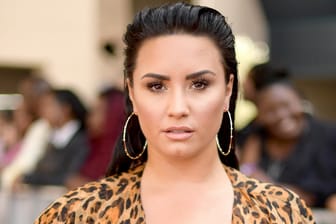 Demi Lovato: Die Sängerin spricht in einer neuen Doku über ihr Leben.