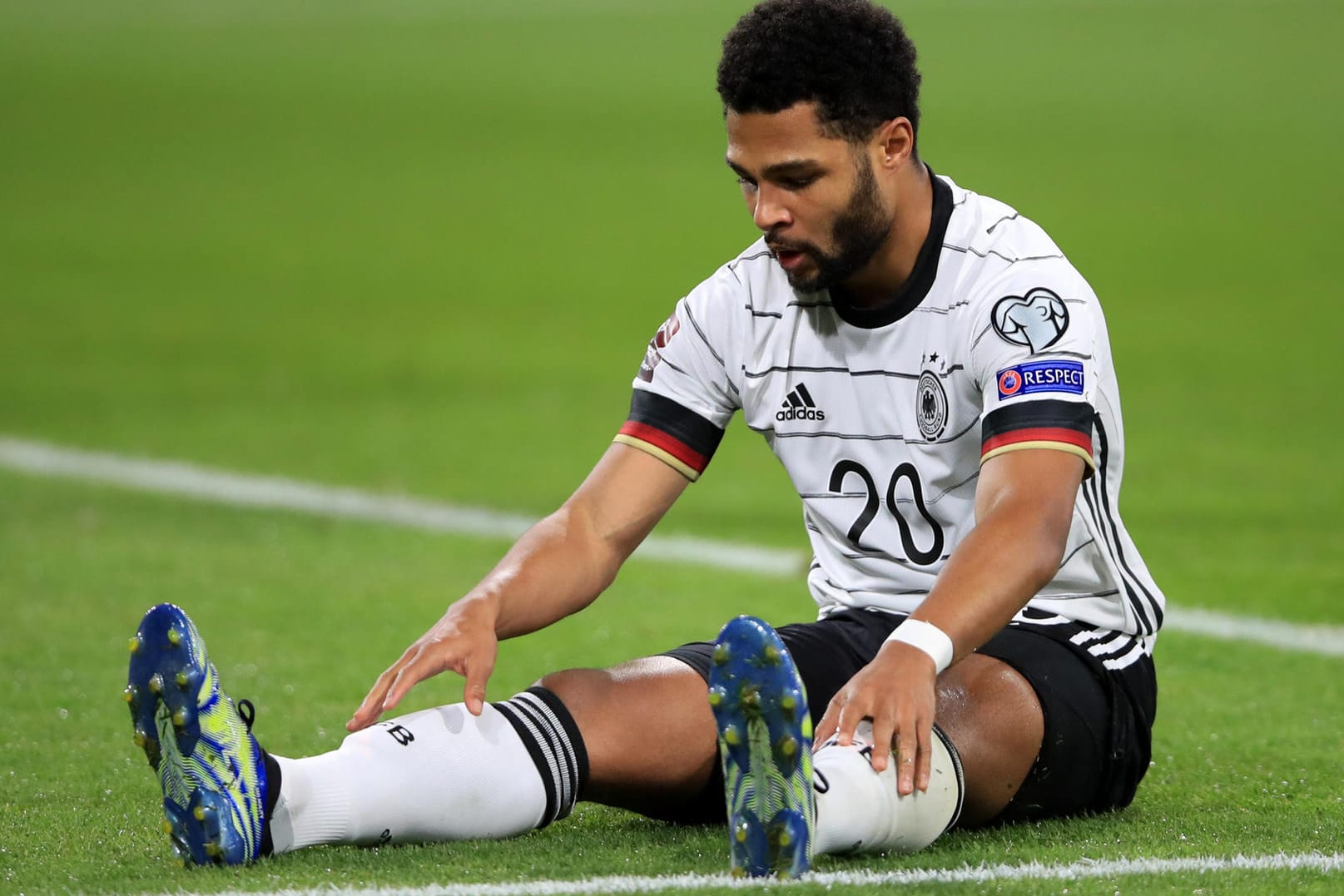 Serge Gnabry: Der Angreifer verlor mit der DFB-Elf gegen Nordmazedonien.