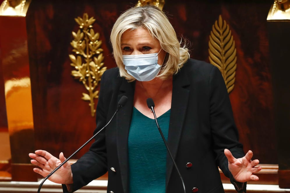 Marine Le Pen: Die Rechtspopulistin gibt sich vor den kommenden Präsidentschaftswahlen in Frankreich: optimistisch.