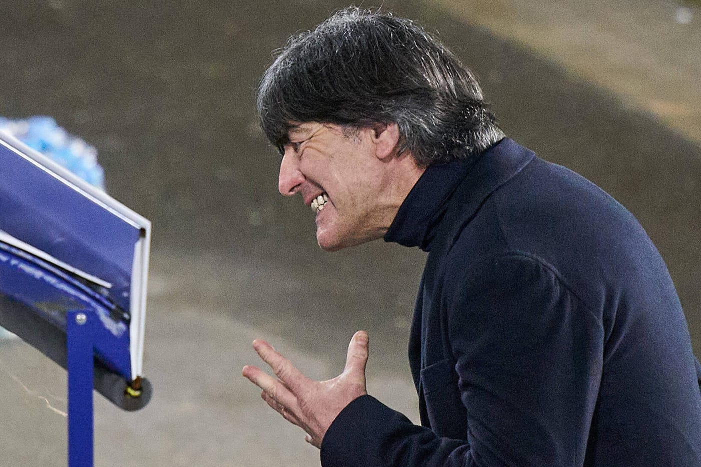Joachim Löw: Der Bundestrainer während des Spiels gegen Nordmazedonien.
