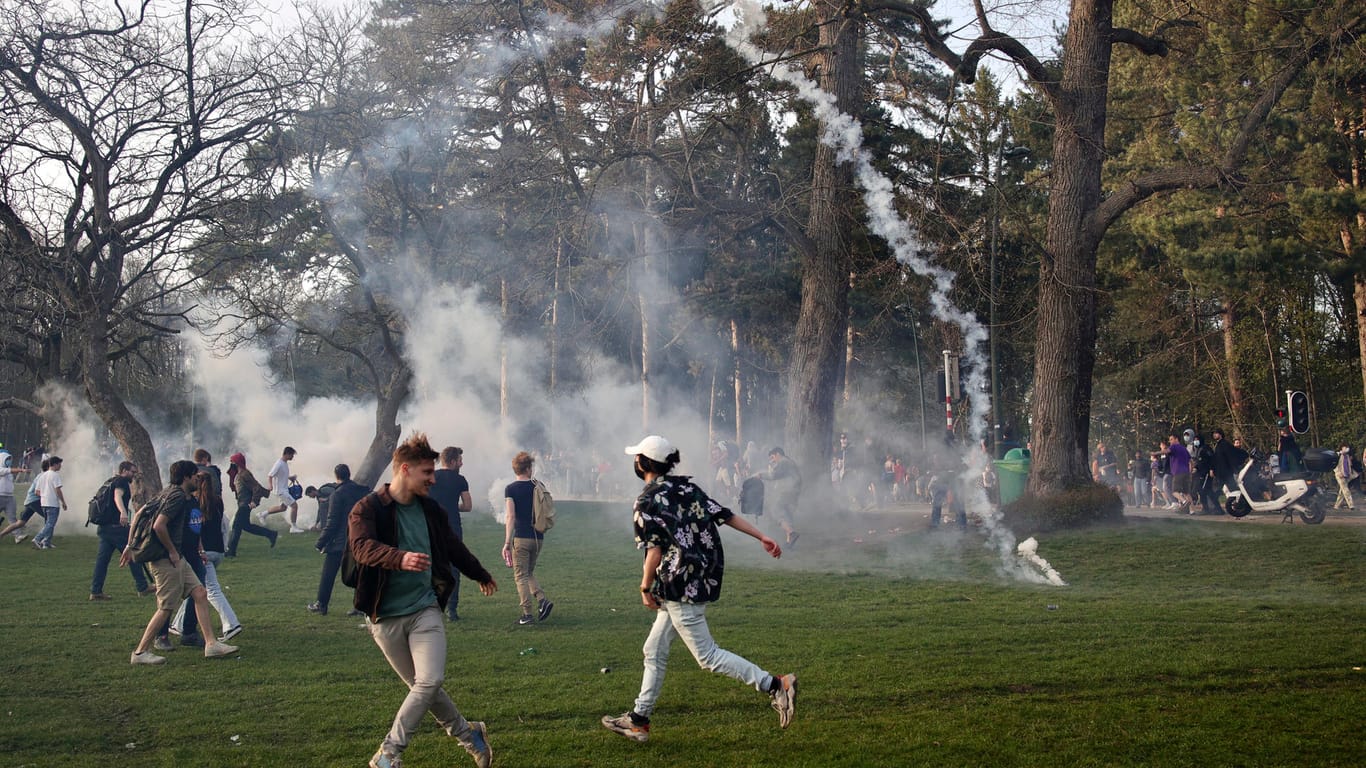 Tränengas: Die Polizei beendete das "Festival", das es nie gegeben hatte.