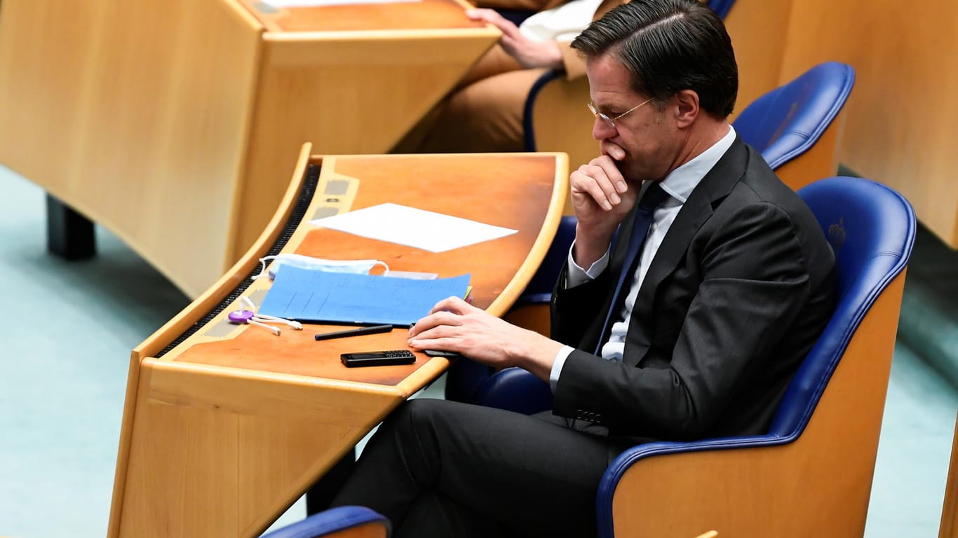 Der niederländische Premier Mark Rutte bei der vergangenen Parlamentssitzung. Seine Regierungsbildung ist ins Stocken geraten.