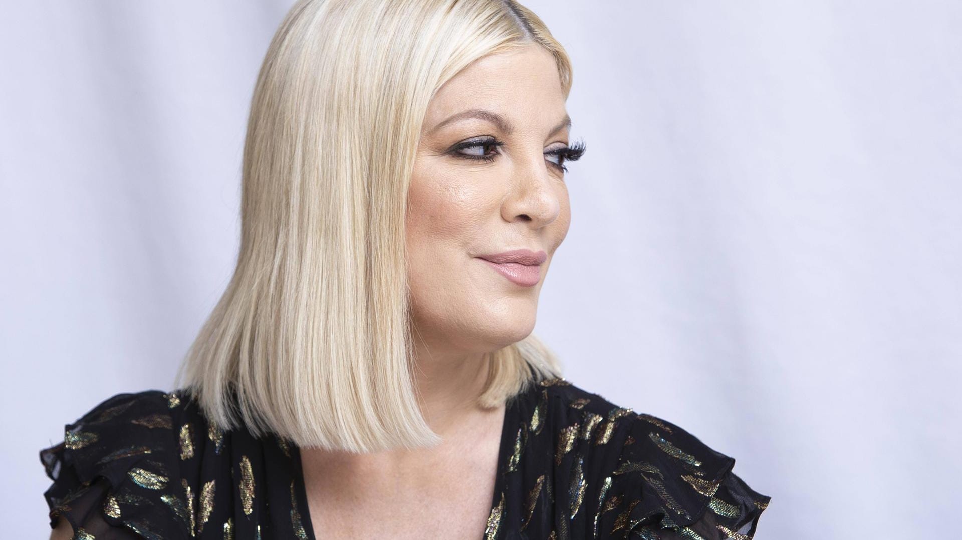 Tori Spelling: Die Schauspielerin wird zum sechsten Mal Mutter.