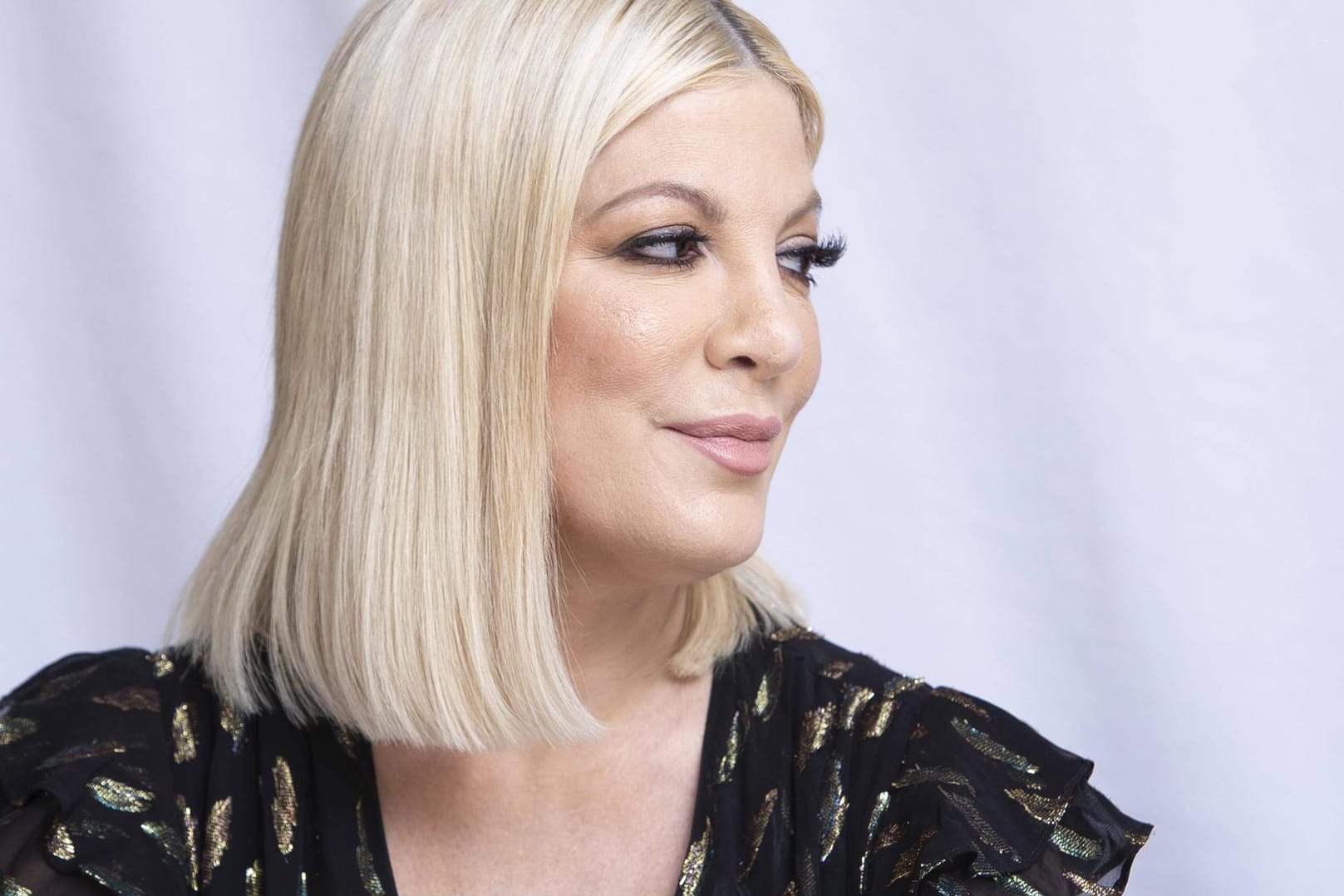 Tori Spelling: Die Schauspielerin wird zum sechsten Mal Mutter.