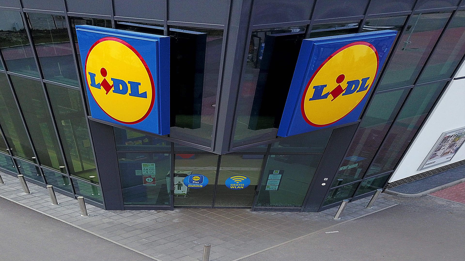 Lidl-Filiale: Der Discounter plant offenbar eine eigene Bezahlfunktion in seiner Kunden-App.