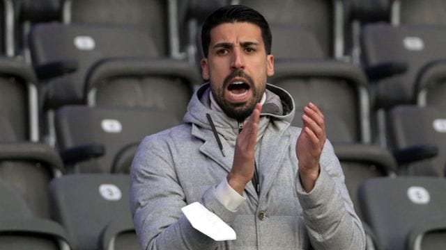 Ob Sami Khedira im Berlin-Derby zum Einsatz kommt, hat Hertha-Trainer Pal Dardai offen gelassen. Ob Sami Khedira im Berlin-Derby zum Einsatz kommt, hat Hertha-Trainer Pal Dardai offen gelassen.