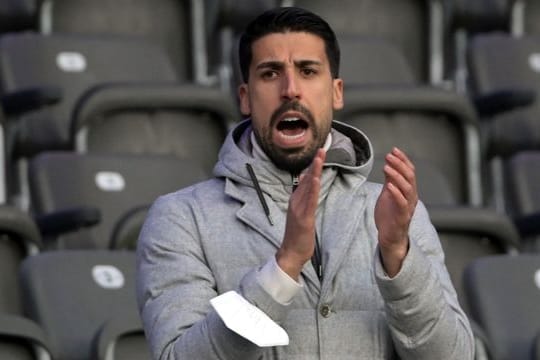 Ob Sami Khedira im Berlin-Derby zum Einsatz kommt, hat Hertha-Trainer Pal Dardai offen gelassen.
