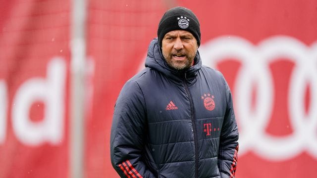 Sorgt sich nicht um die mentale Fitness der bayerischen Nationalspieler: Trainer Hansi Flick. Sorgt sich nicht um die mentale Fitness der bayerischen Nationalspieler: Trainer Hansi Flick.