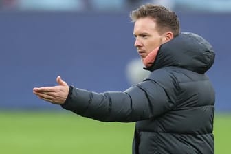 Leipzigs Trainer Julian Nagelsmann hält Ralf Rangnick für einen geeigneten Kandidaten für den Job als Nationaltrainer.
