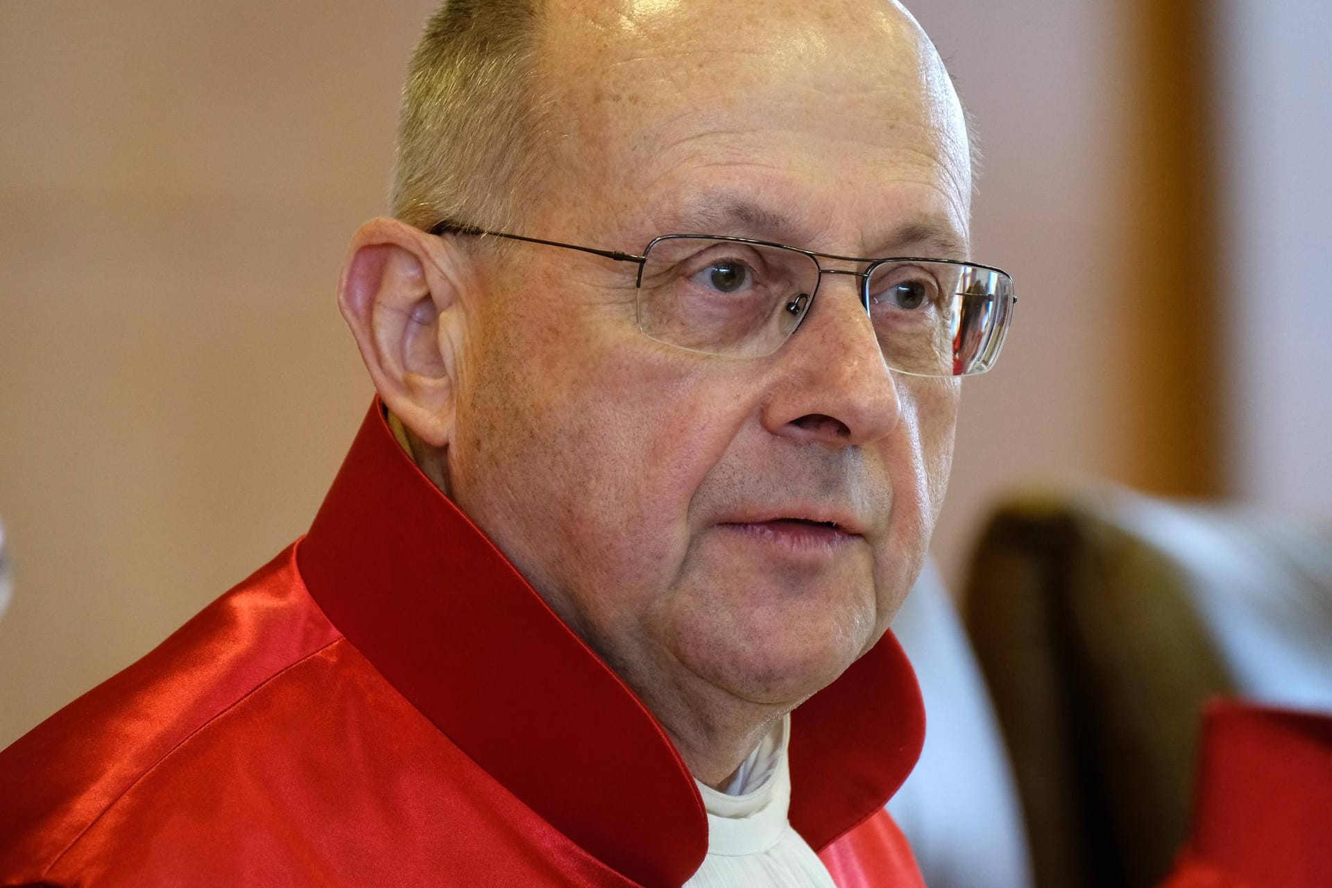 Ferdinand Kirchhof, der frühere Vizepräsident des Bundesverfassungsgerichts: "Mir fehlt die Beteiligung des Parlaments." (Archivbild)