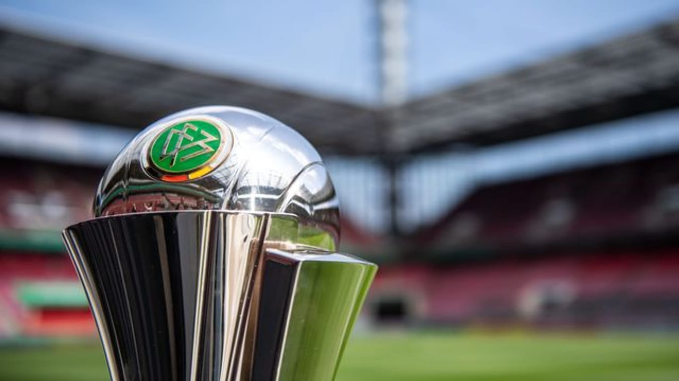 Frankfurt trifft im Finale des DFB-Pokals der Frauen auf den VfL Wolfsburg oder Bayern München.