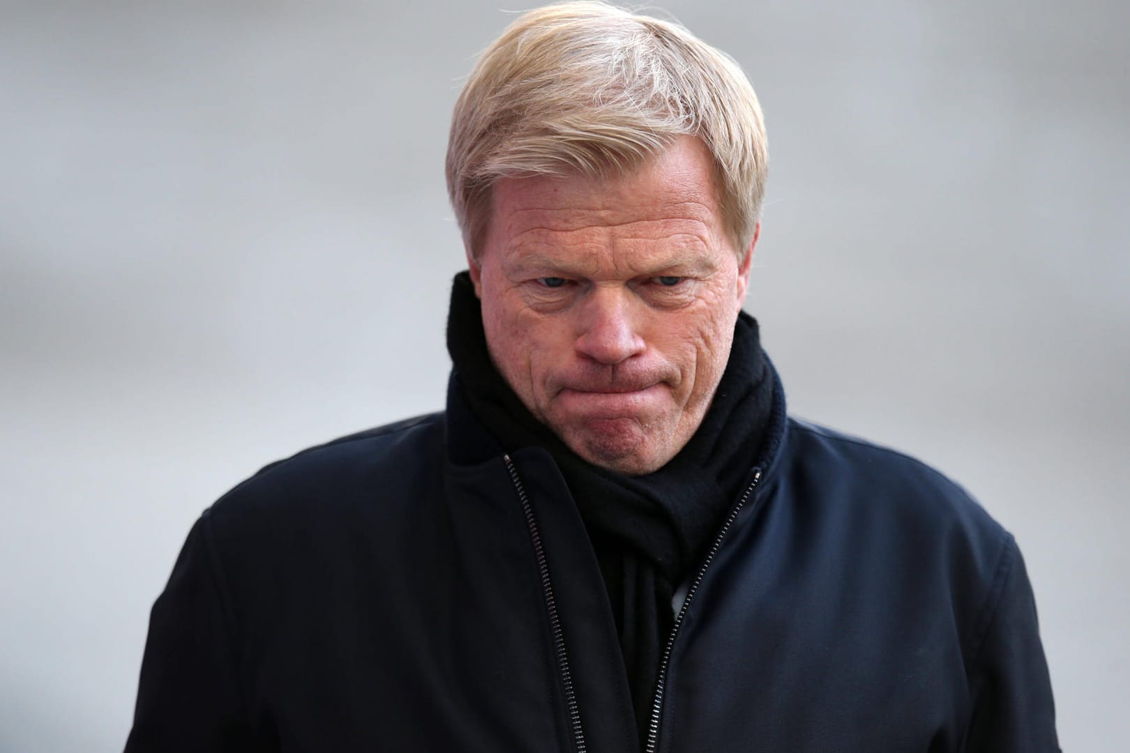 Oliver Kahn: Der Bayern-Chef hat sich zu den erneuten Spekulationen um Hansi Flick geäußert.