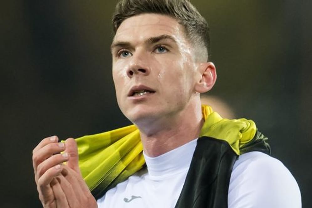Robin Gosens von Bergamo hat sich ein Dortmunder Trikot gesichert.