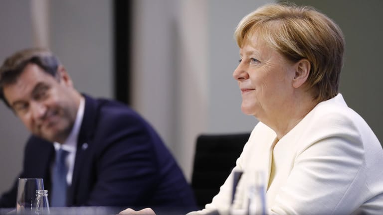 Markus Söder und Angela Merkel: "Ein Unions-Kandidat kann ohne Unterstützung von Angela Merkel kaum erfolgreich sein."