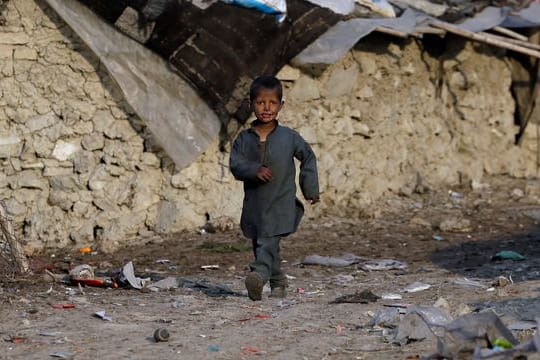 Viele Flüchtlinge in Afghanistan haben kein festes Dach über dem Kopf, sondern leben in behelfsmäßigen Zelten (Archiv).