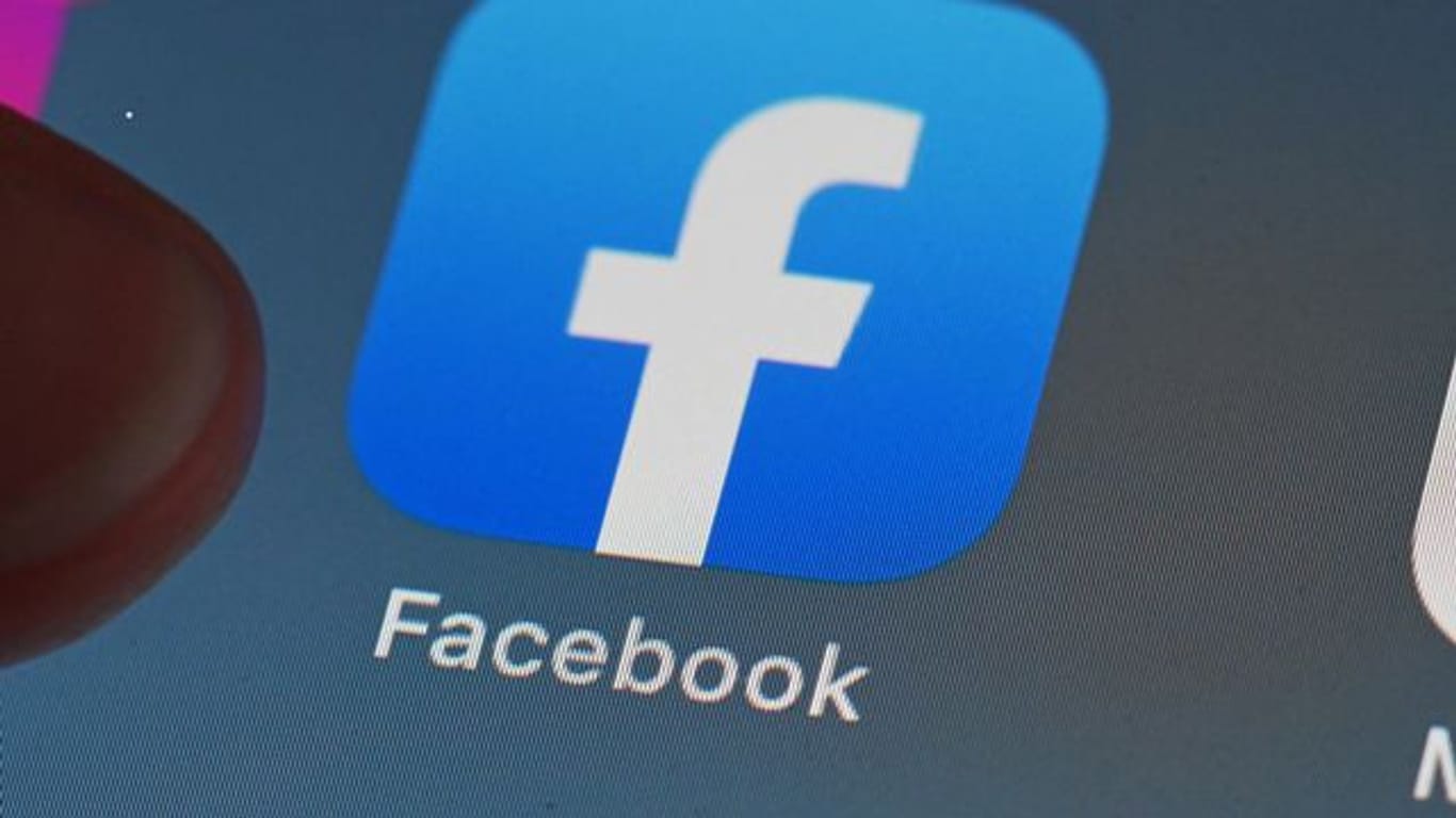 Die Daten von zahlreichen Facebook-Nutzern sind erneut im Internet aufgetaucht.