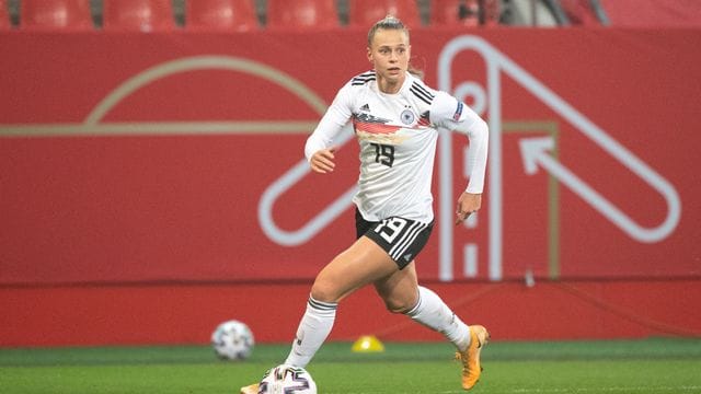 Klara Bühl vom FC Bayern München wird aus Gründen der Belastungssteuerung gegen Australien und Norwegen fehlen.