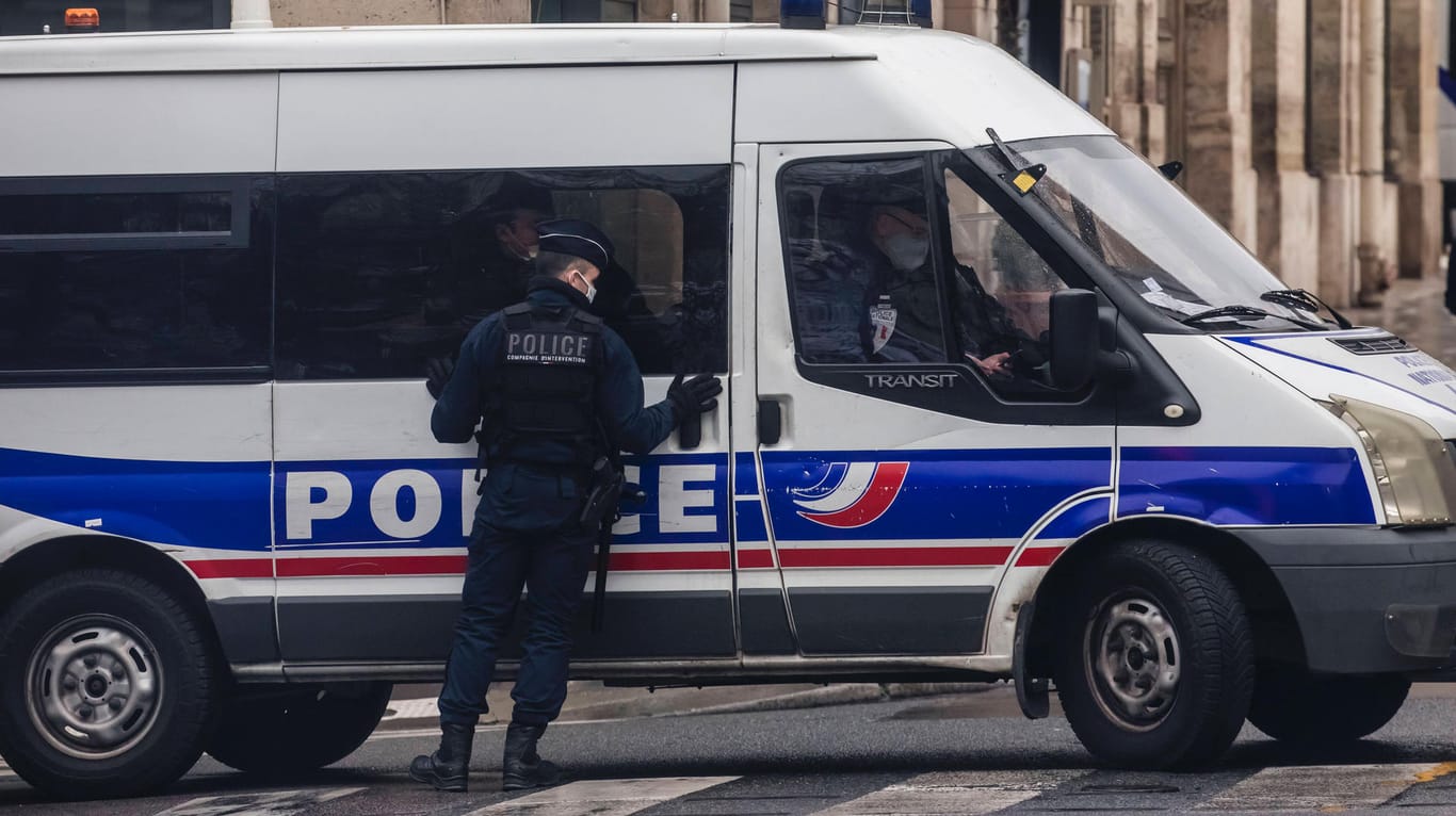 Französische Polizei: Fünf Frauen werden verdächtigt, einen Anschlag geplant zu haben. (Archivbild)