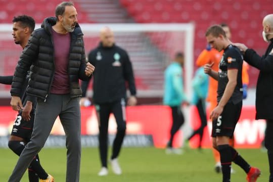 Stuttgarts Trainer Pellegrino Matarazzo (2.