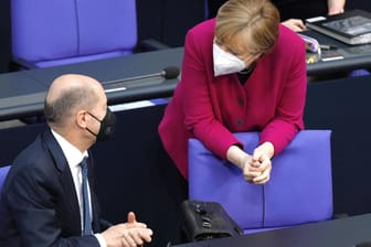 Vizekanzler Olaf Scholz und Kanzlerin Angela Merkel: Gemeindebund-Chef Landsberg sprach sich für die Fortsetzung der Zusammenarbeit auf Verhandlungsebene aus, mahnte allerdings auch zu mehr Disziplin.