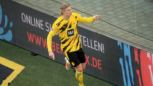 Erling Haaland soll bei vielen Top-Clubs auf dem Wunschzettel stehen. Erling Haaland soll bei vielen Top-Clubs auf dem Wunschzettel stehen.