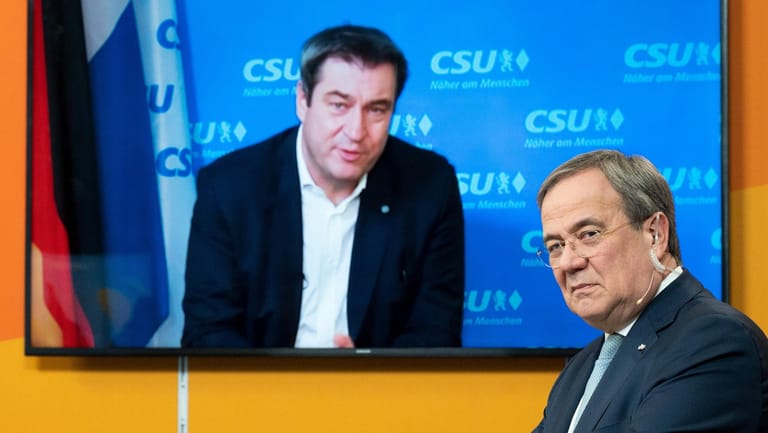 CDU-Chef Armin Laschet und der per Video zugeschaltete bayerische Ministerpräsident Markus Söder bei einer Unions-Veranstaltung: Laschet ist es bisher immer gut bekommen, wenn man ihn schon abgeschrieben hatte.